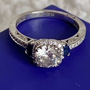 Tacori Dantela Engagement Ring with Sapphires Setting